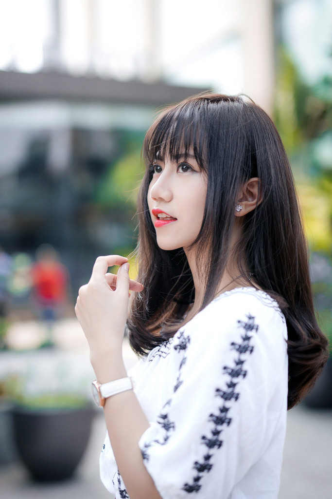 年轻的妈妈韩国
